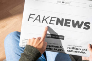Dezinformacja w sieci – jak z nią walczyć?