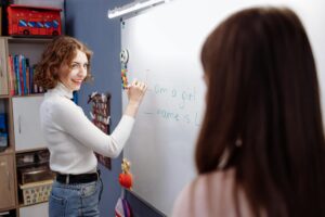 Kurs angielskiego: Klucz do Sukcesu w Życiu Zawodowym i Osobistym